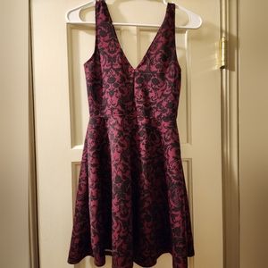 Semi-formal dress small